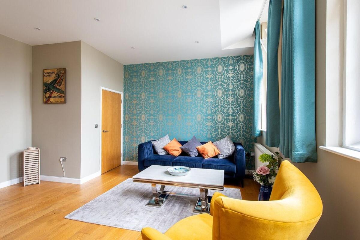 The Most Central Apartment In Canterbury Stunning Interiors, Fully Equipped, City Views And Free Wifi! Kültér fotó